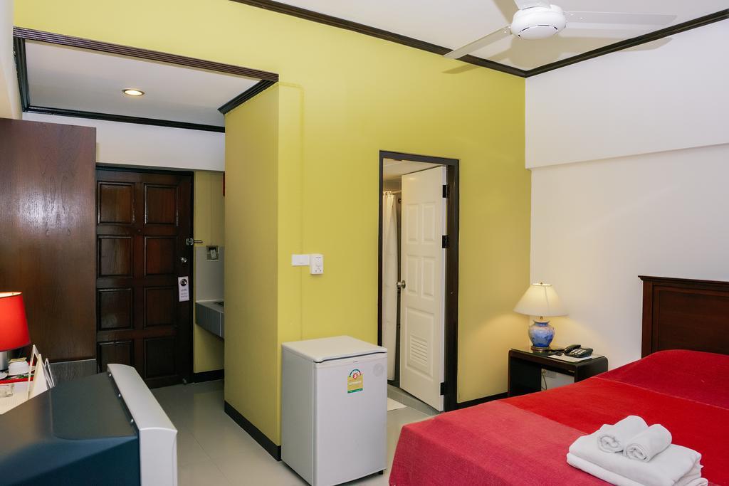 A-2 House Hostel Bangkok Buitenkant foto