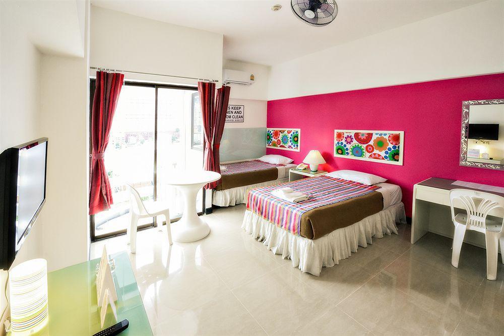 A-2 House Hostel Bangkok Buitenkant foto