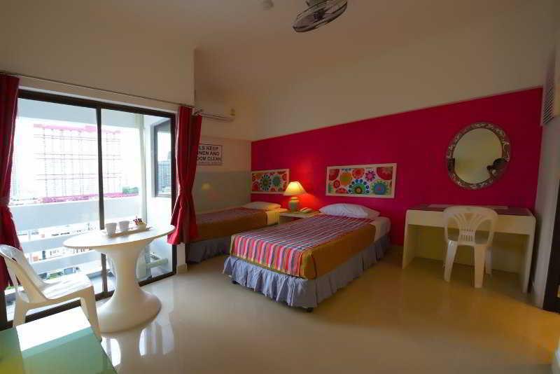 A-2 House Hostel Bangkok Buitenkant foto