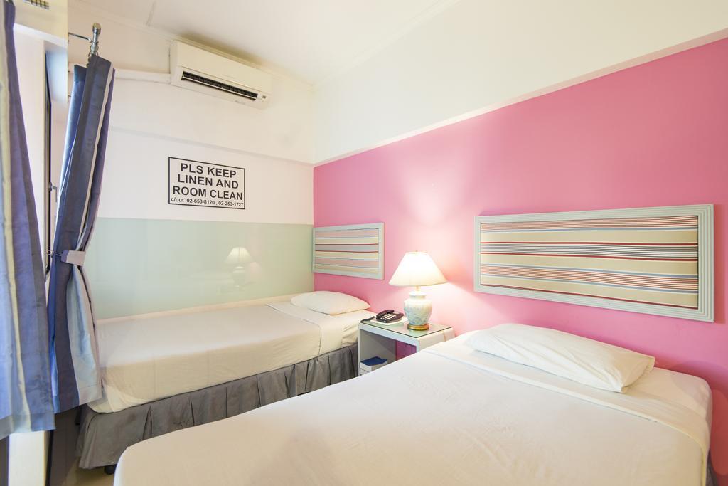 A-2 House Hostel Bangkok Buitenkant foto
